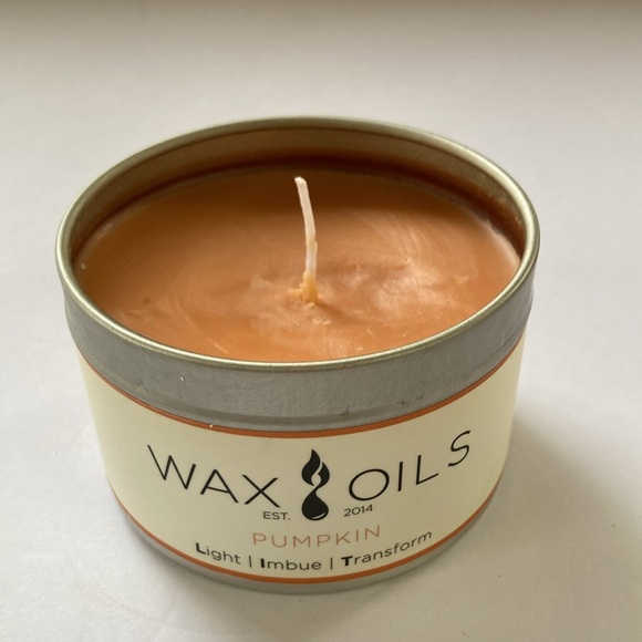 WAX OILS Pumpkin Light Imbue Transform Soy Candle 8 oz - Picture 2 of 9